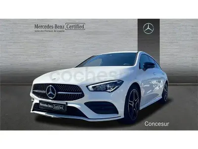 Usado Mercedes CLA200 Shooting Brake 150 CV (110 kW) 2022 Blanco Familiar