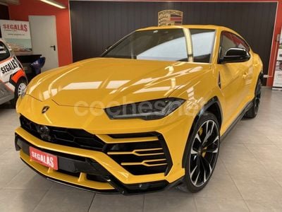 Usado Lamborghini Urus 650 CV (478 kW) 2019 Amarillo SUV