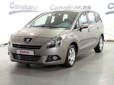 Gris Usado 2011 Peugeot 5008 Access | 6925 € (Precio justo)