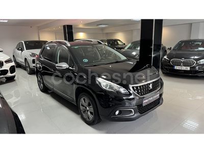 Usado Peugeot 2008 Style 82 CV (60 kW) 2019 Negro SUV