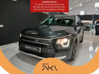 Usado Kia Niro 141 CV (103 kW) 2022 Negro SUV