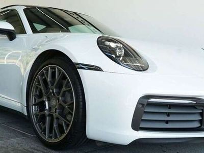 Porsche 911 Carrera