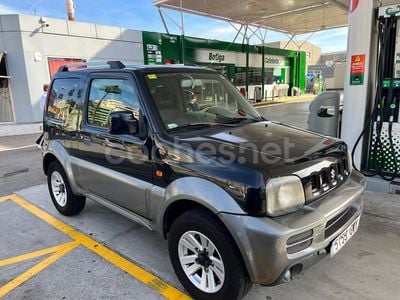 Usado Suzuki Jimny 85 CV (62 kW) 2010 Negro SUV