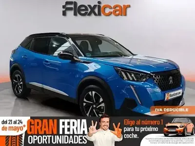 Używany Peugeot 2008 GT 130 KM (95 kW) 2023 Niebieski SUV