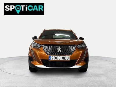 Usado Peugeot 2008 Allure 130 CV (95 kW) 2023 Naranja SUV
