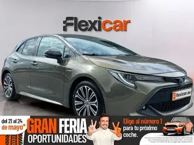 Begagnad Toyota Corolla Advance 180 HK (132 kW) 2020 Brun