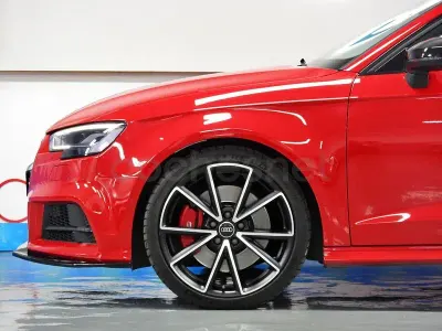Usado Audi A3 300 CV (220 kW) 2018 Rojo Berlina