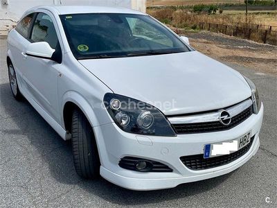 Blanco Usado 2011 Opel Astra GTC Sport Berlina | 8500 € (Un poco caro)