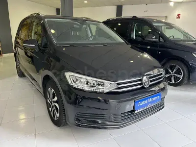 Usado VW Touran Advance 150 CV (110 kW) 2022 Negro Monovolumen