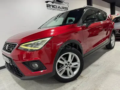 Usado Seat Arona FR 115 CV (84 kW) 2019 Granate SUV