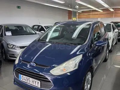 Usado Ford B-MAX Trend 100 CV (73 kW) 2014 Azul Monovolumen