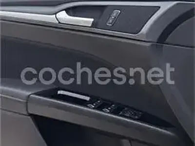 Usado Ford Mondeo ST-Line 150 CV (110 kW) 2018 Negro Berlina