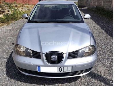 Usado Seat Cordoba Reference 85 CV (62 kW) 2009 Gris / plata Berlina