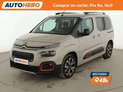 Usado Citroën Berlingo Shine 102 CV (75 kW) 2020 Gris Monovolumen
