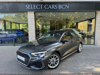 Usado Audi A3 S-Line 150 CV (110 kW) 2022 Gris / plata Berlina