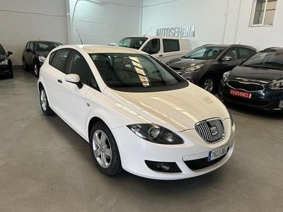 Usado Seat Leon Sport 105 CV (77 kW) 2008 Blanco Utilitario