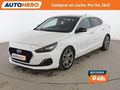 Usado Hyundai i30 Style 140 CV (102 kW) 2018 Blanco Berlina