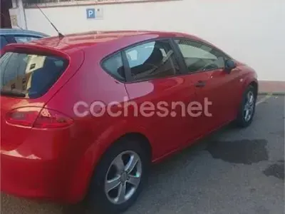 Käytetty Seat Leon Reference 105 HP (77 kW) 2007 Punainen Viistoperä