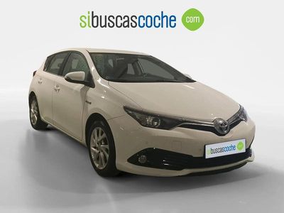Usado Toyota Auris Hybrid Advance 136 CV (100 kW) 2018 Blanco