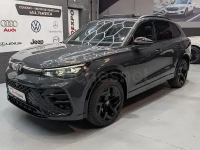 Usado VW Tiguan R-line 193 CV (141 kW) 2025 Gris / plata SUV