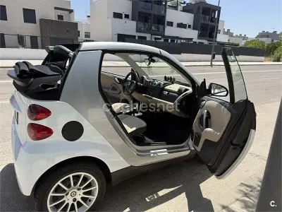 Usado Smart ForTwo Cabrio Passion 84 CV (61 kW) 2008 Blanco Descapotable