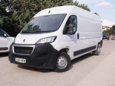 Usado Peugeot Boxer 140 CV (102 kW) 2023 Blanco Van