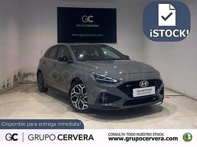 Usado Hyundai i30 N Line 120 CV (88 kW) 2025 Gris / plata Berlina