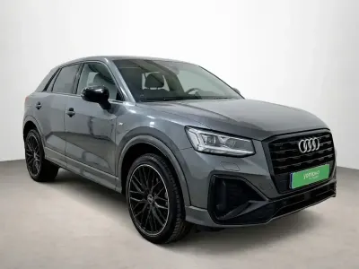 Usado Audi Q2 150 CV (110 kW) 2024 Gris SUV