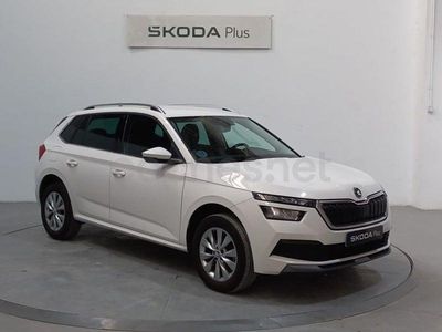 Usado Skoda Kamiq Ambition 110 CV (80 kW) 2022 Blanco SUV
