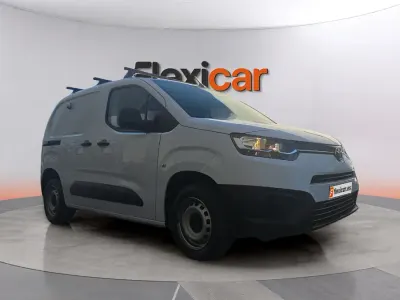 Usado Toyota Proace City City 102 CV (75 kW) 2023 Blanco Monovolumen