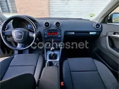 Usado Audi A3 Attraction 140 CV (102 kW) 2007 Negro Utilitario