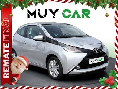 Gris / plata Usado 2017 Toyota Aygo X-play Utilitario | 10.990 € (Precio justo)
