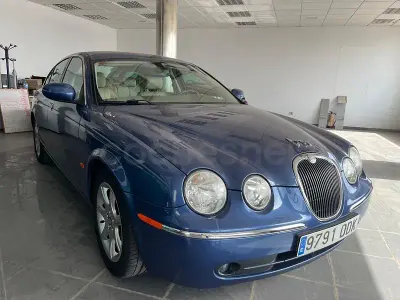 Usado Jaguar S-Type S 238 CV (175 kW) 2004 Azul Berlina