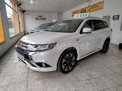 Blanco Usado 2018 Mitsubishi Outlander P-HEV SUV | 19.500 € (Un poco caro)