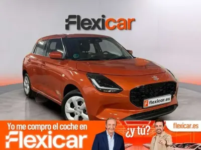 Usado Suzuki Swift 82 CV (60 kW) 2025 Naranja Utilitario