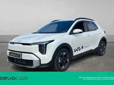 Usado Kia Stonic 115 HP (84 kW) 2025 Branco SUV