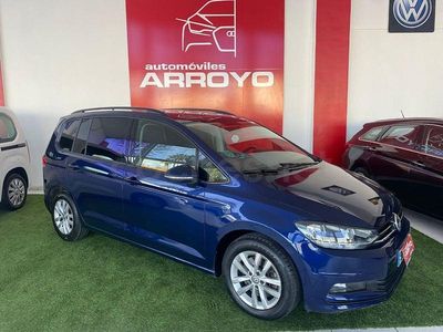 Usado VW Touran Business 115 CV (84 kW) 2017 Azul Monovolumen