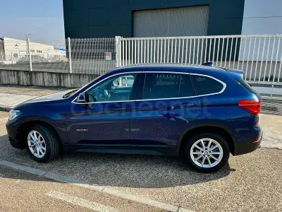 Usado BMW X1 Sport Line 150 CV (110 kW) 2017 Azul SUV