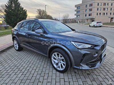 Usado Cupra Formentor 150 CV (110 kW) 2023 Gris / plata SUV