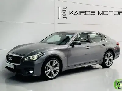 Usado Infiniti Q70 Premium 170 CV (125 kW) 2016 Gris / plata Berlina