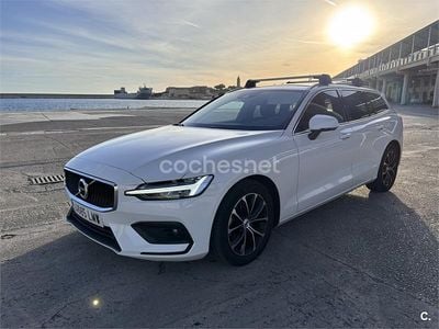 Blanco Usado 2021 Volvo V60 Momentum Familiar | 28.000 € (Precio justo)