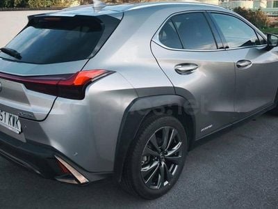 Usado Lexus UX Sport Line 184 CV (135 kW) 2019 Beige SUV