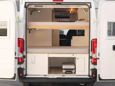 Usado Peugeot Boxer S 140 CV (102 kW) 2024 Blanco Van
