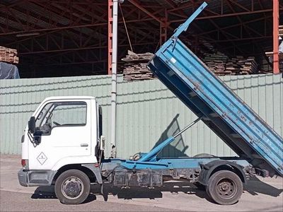 Blanco Usado 2001 Nissan Cabstar Recogida | 13.490 €