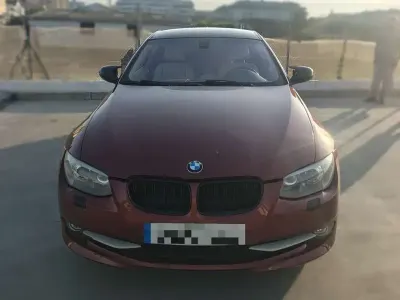Usado BMW 325 Cabriolet 218 CV (160 kW) 2010 Burdeos Descapotable