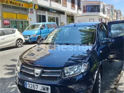 Usado Dacia Logan Lauréate 90 CV (66 kW) 2016 Azul Familiar