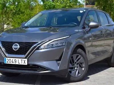 Usado Nissan Qashqai Acenta 158 CV (116 kW) 2019 Gris SUV