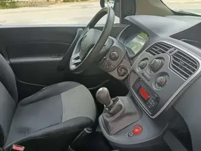Usado Renault Kangoo 95 CV (69 kW) 2021 Blanco Monovolumen