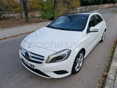 Usado Mercedes A200 Urban 136 CV (100 kW) 2014 Blanco Utilitario