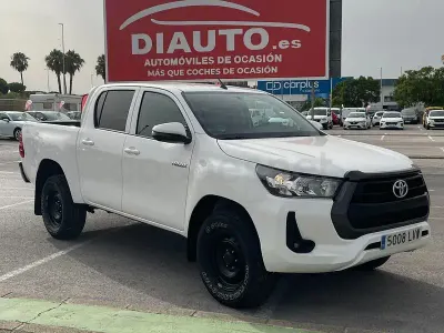 Usado Toyota HiLux Plus 150 CV (110 kW) 2022 Blanco Pickup/Camioneta